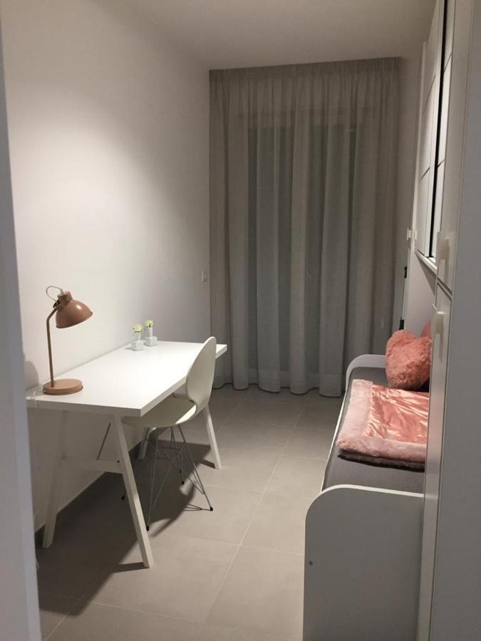Sea View Apartment Monopoli Bagian luar foto